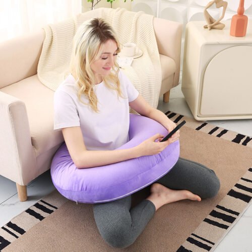 Crocheted arm-support for adults